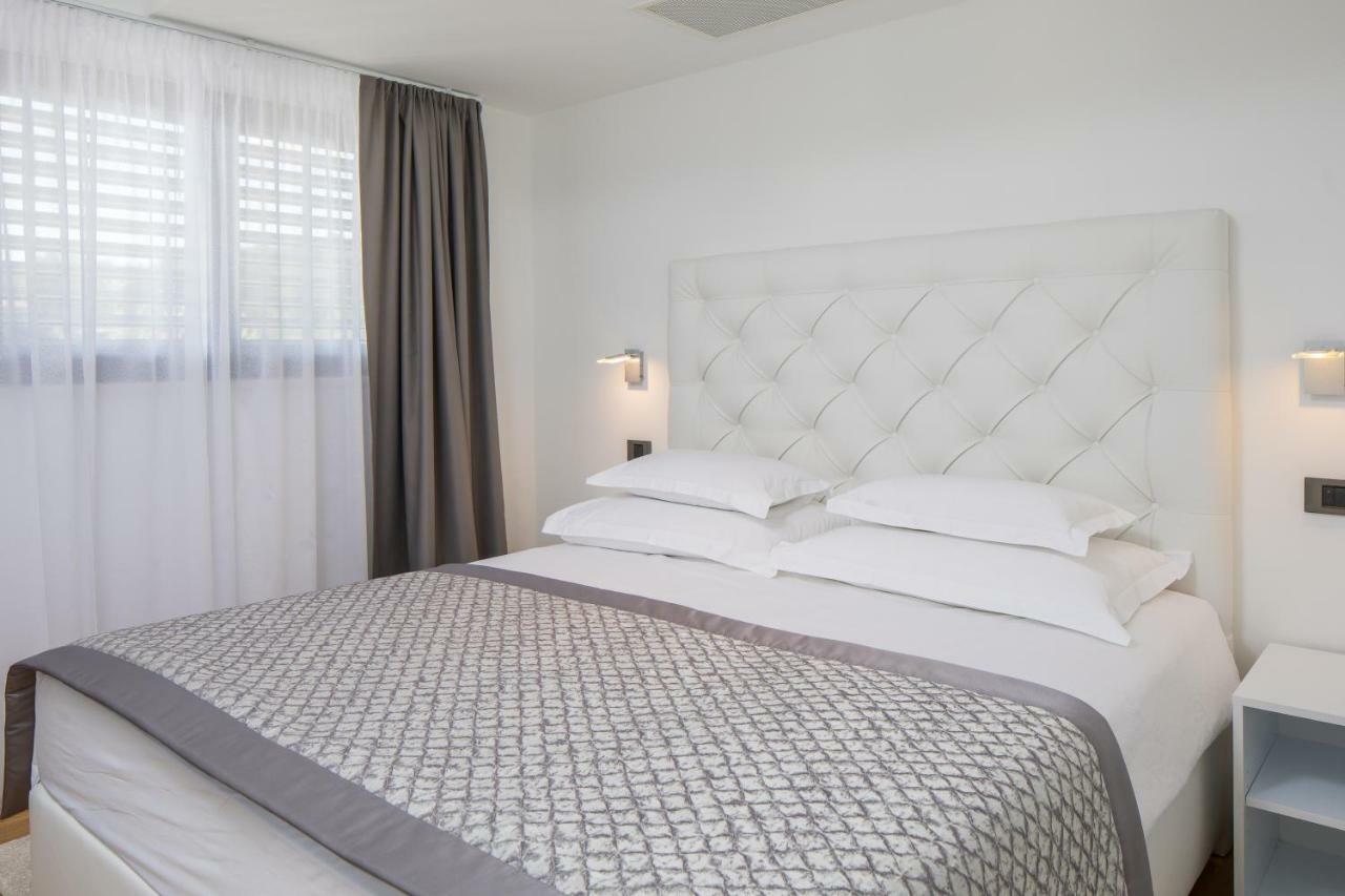 Luxury Apartments Baotic Trogir Eksteriør billede